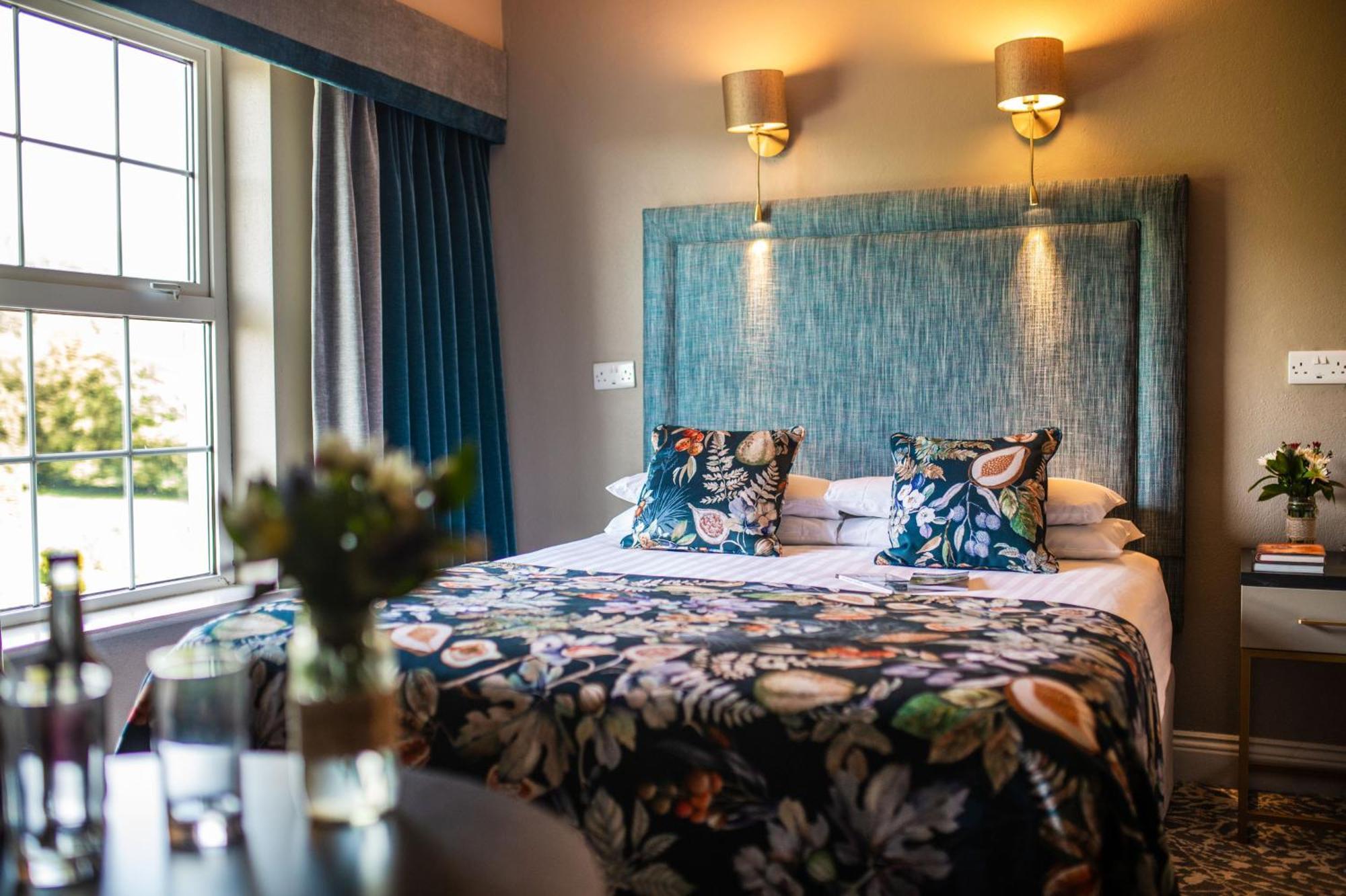 Falls Hotel & Spa Ennistimon Ngoại thất bức ảnh